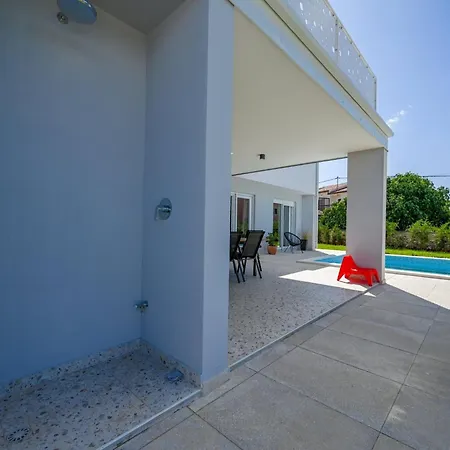 וילה Matohanci Dazzling With Pool